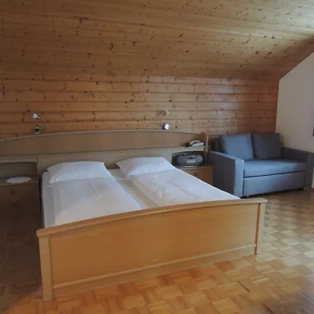 Appartements Karin Mitten im Grünen Schoppernau Exterior foto